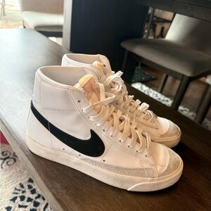 Nike White Fabric Detail